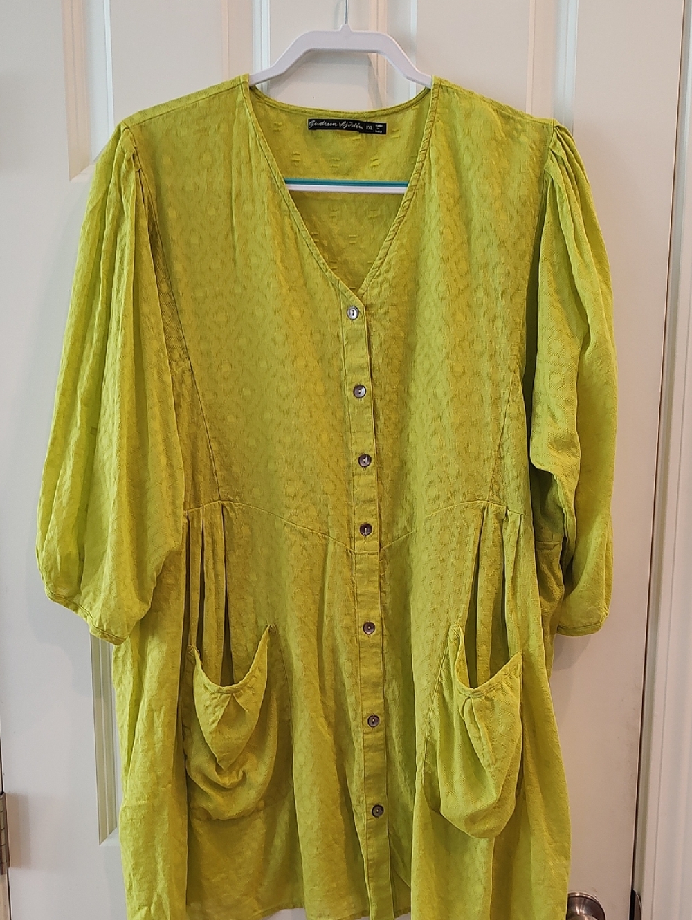 Gudrun Sjoden Lime-Green Button-Front V-Neck Tunic
